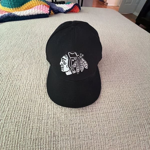 New Era Chicago Blackhawks 59FIFTY Size 7 1/4 Black Hat