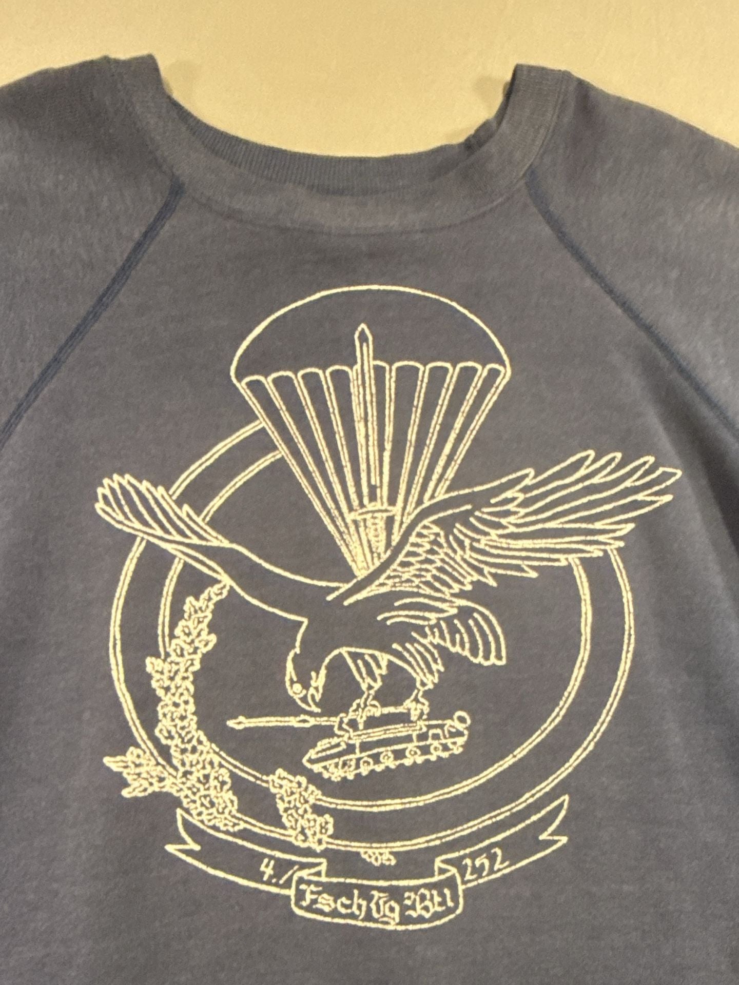 Hanes Sweatshirt XL 46-48 Vintage Military Airborne Graphic Blue USA 2