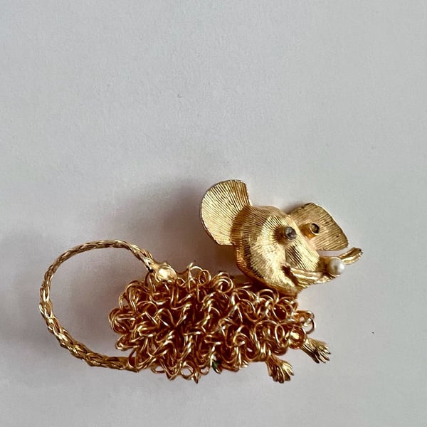 Mid-century Vintage Gold Tone Mouse Brooch Pin