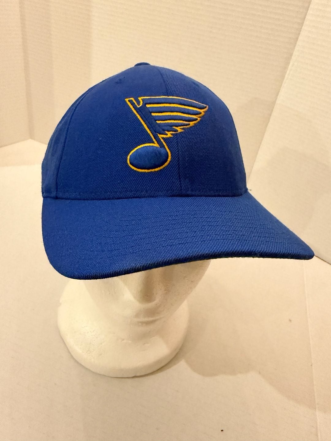 Mitchell & Ness St. Louis Blues Snapback Hat Blue Yellow 2
