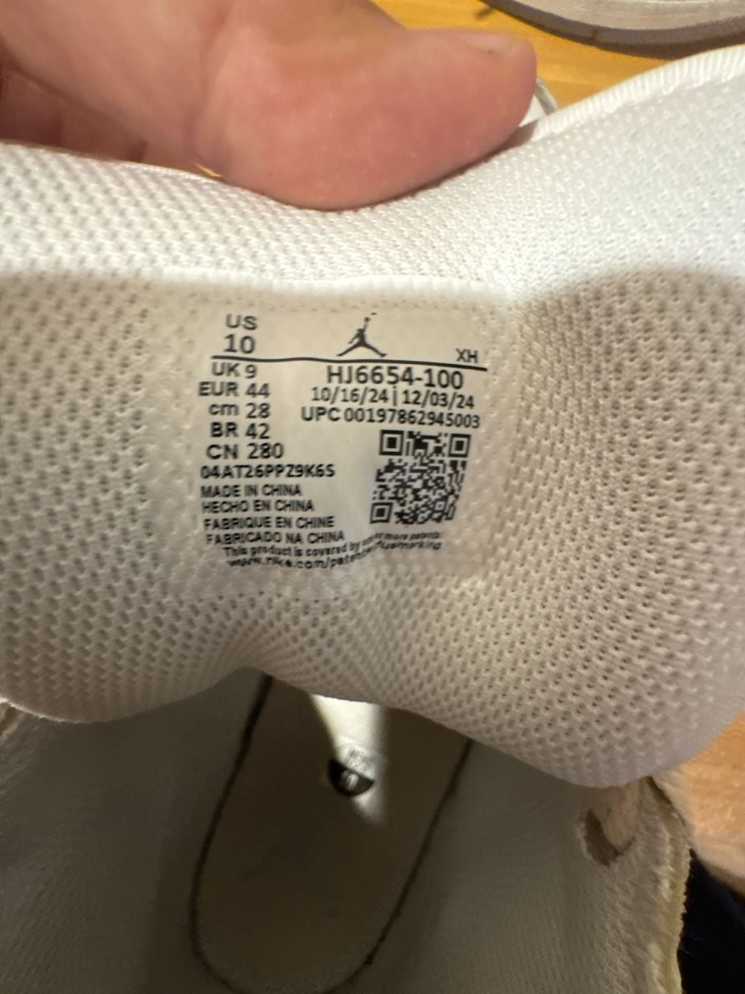 Jordan Air Jordan 1 Mid Size 10 White Beige 3