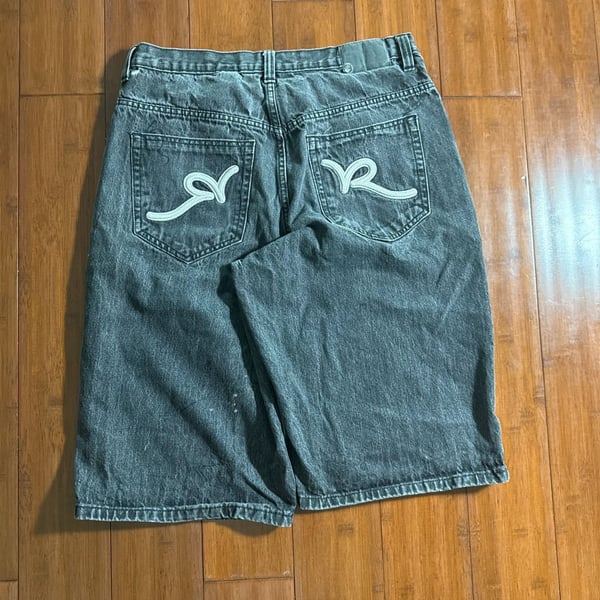 Rocawear Denim Shorts Size 36 Gray Baggy Embroidered Jorts