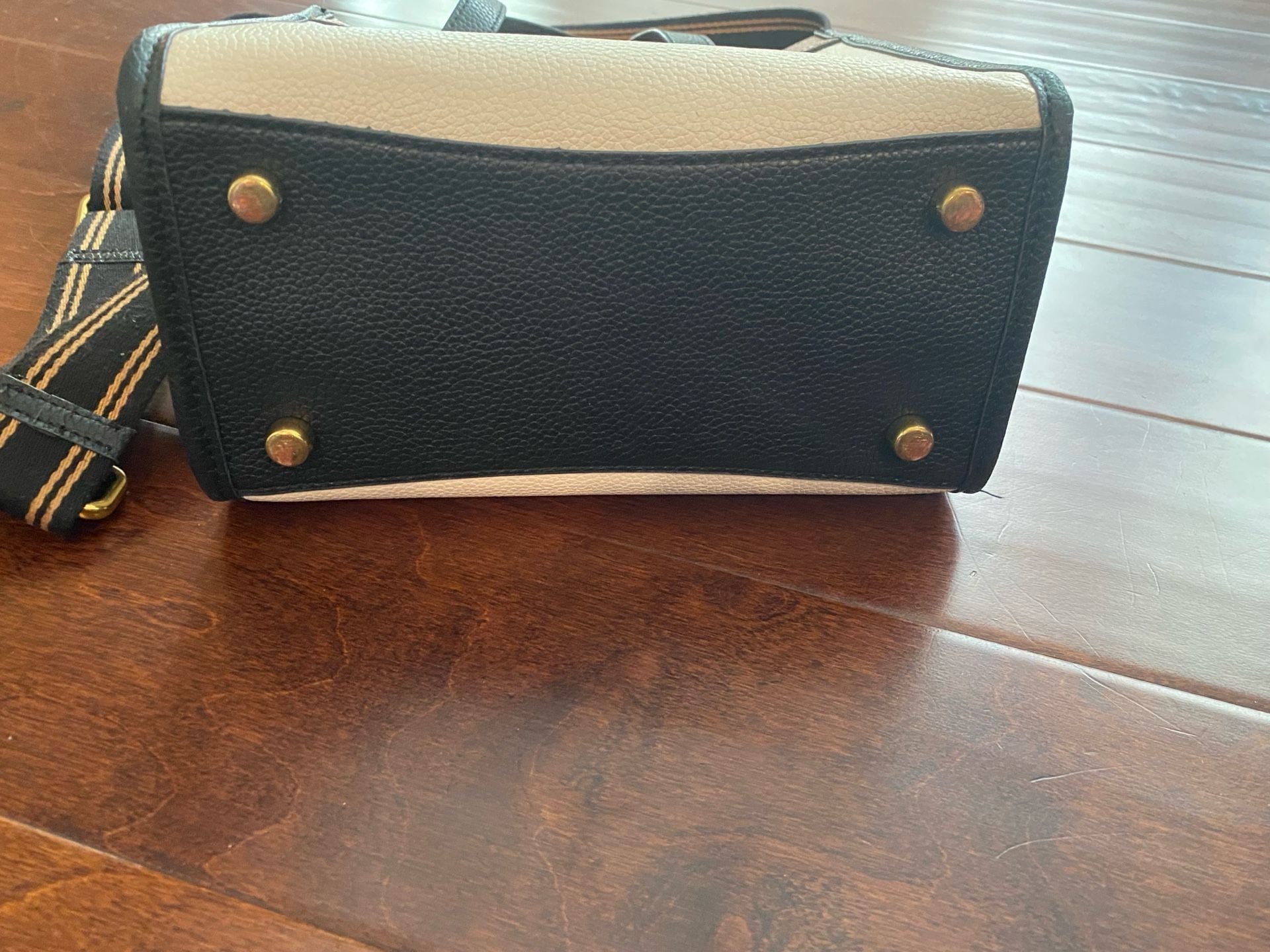 Coach Field Tote 30 Colorblock with Coach Badge Crossbody Bag 3