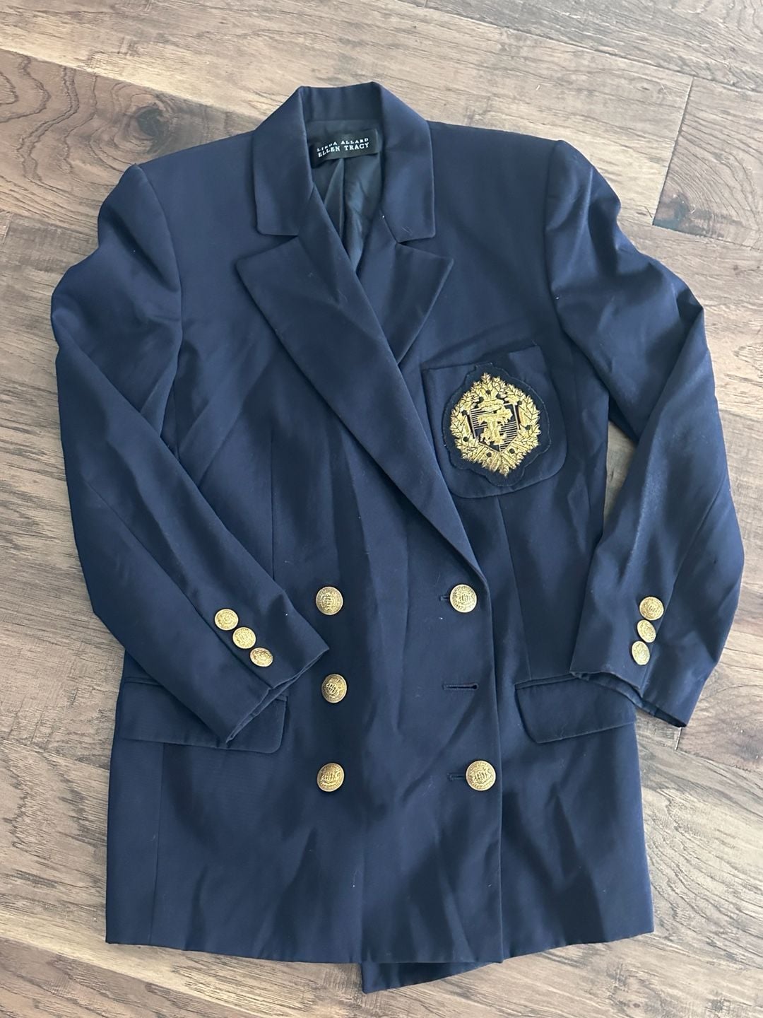 Linda Allard Ellen Tracy Blazer Size 8 Navy Wool Crest Patch 4