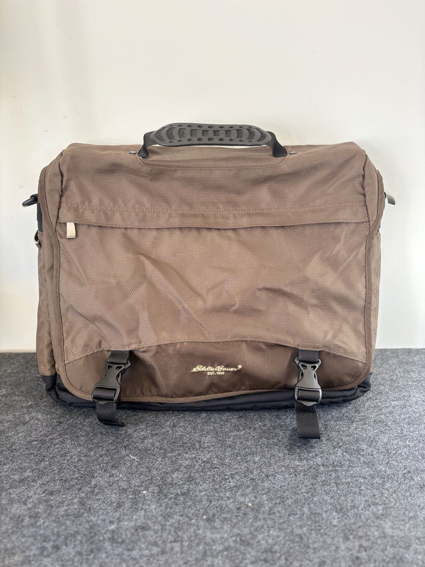 Eddie Bauer Brown Messenger Bag Laptop Computer Case 2