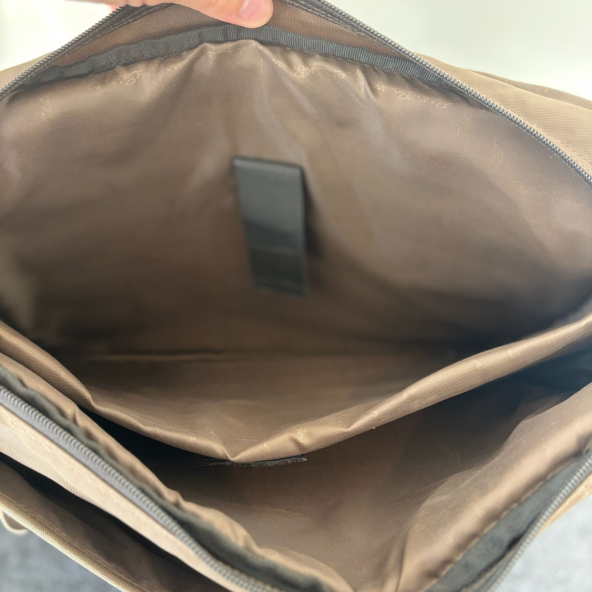 Eddie Bauer Brown Messenger Bag Laptop Computer Case 6