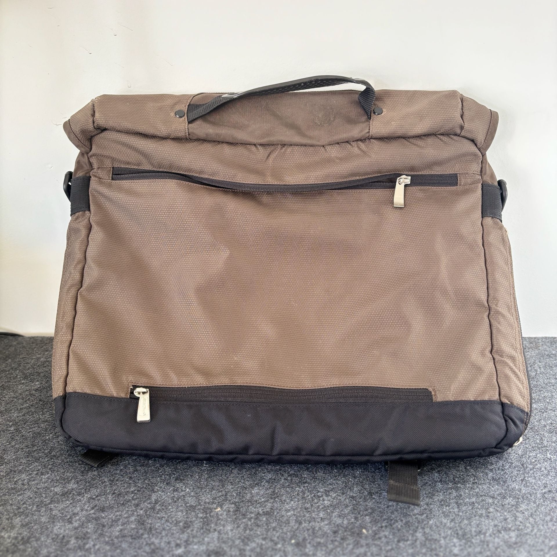 Eddie Bauer Brown Messenger Bag Laptop Computer Case 8