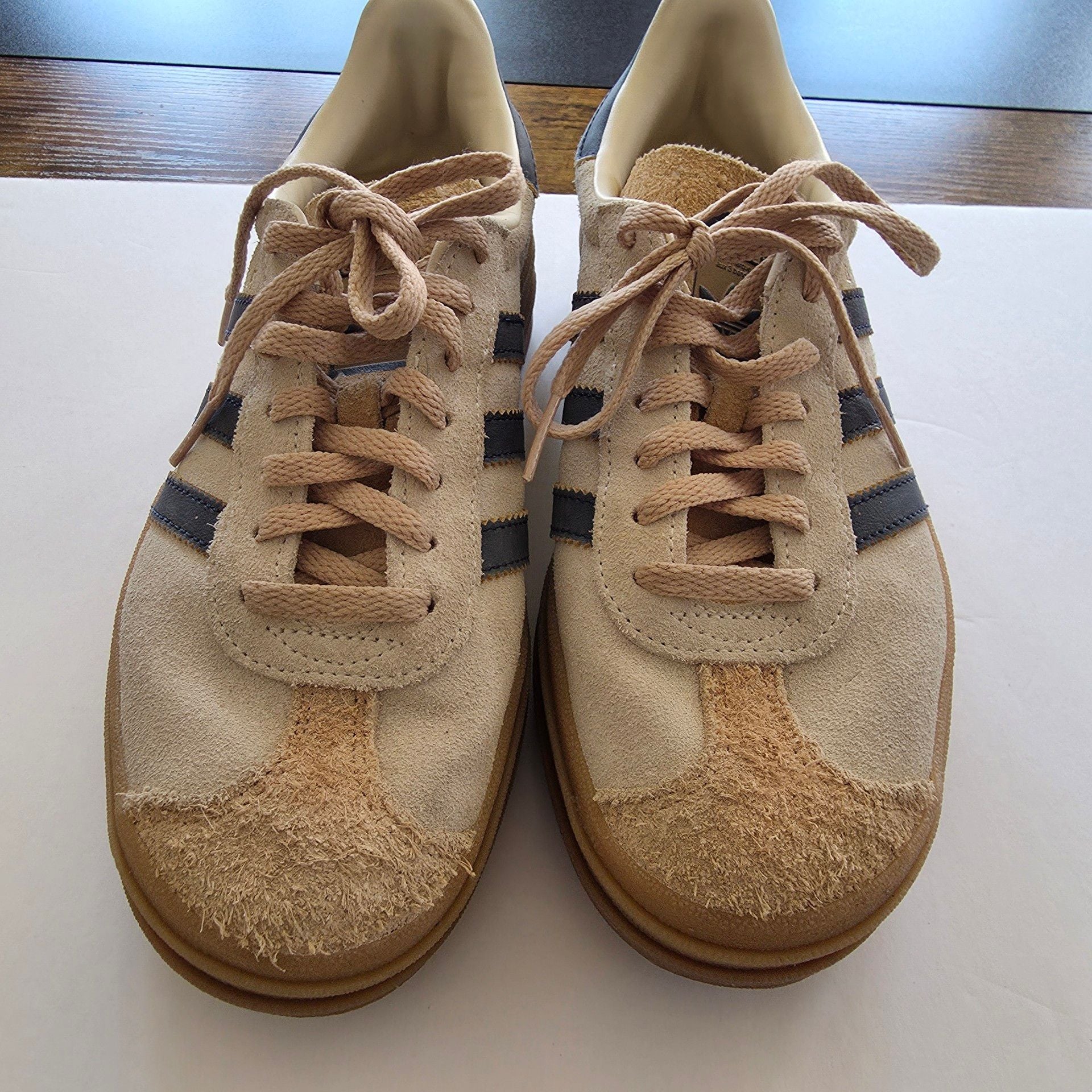 Adidas Gazelle Bold Womans Size 6 Cream Suede Platform Sneakers 3
