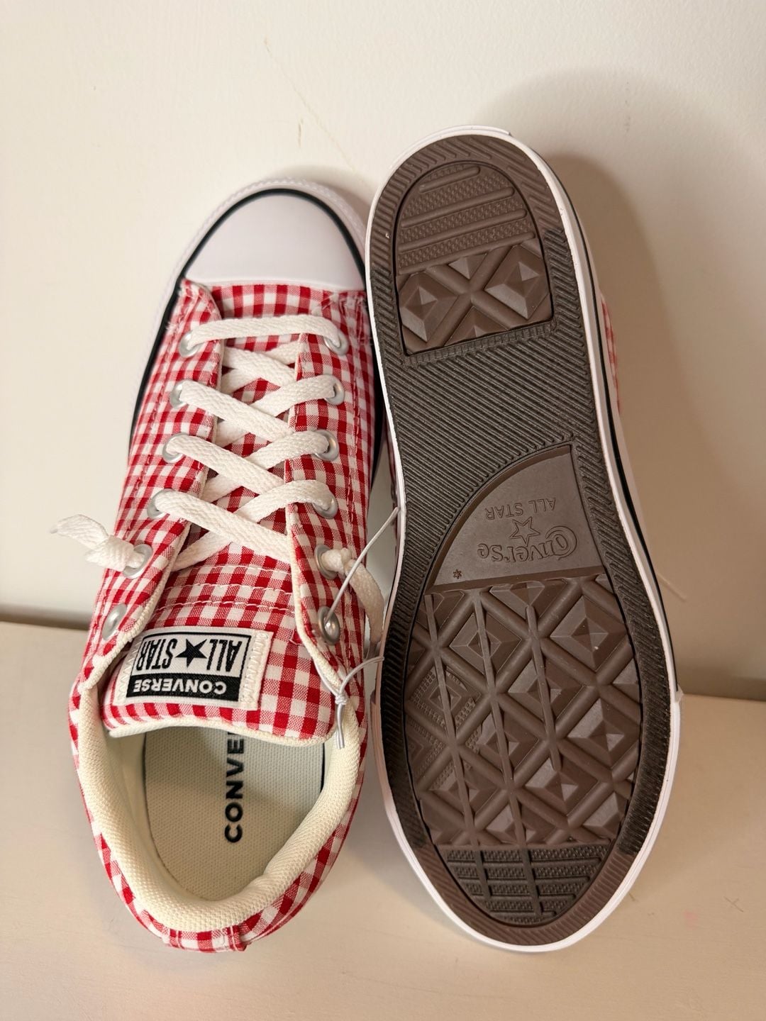 Converse CTAS Street Slip Size 6 Red White Black Gingham Sneakers 6