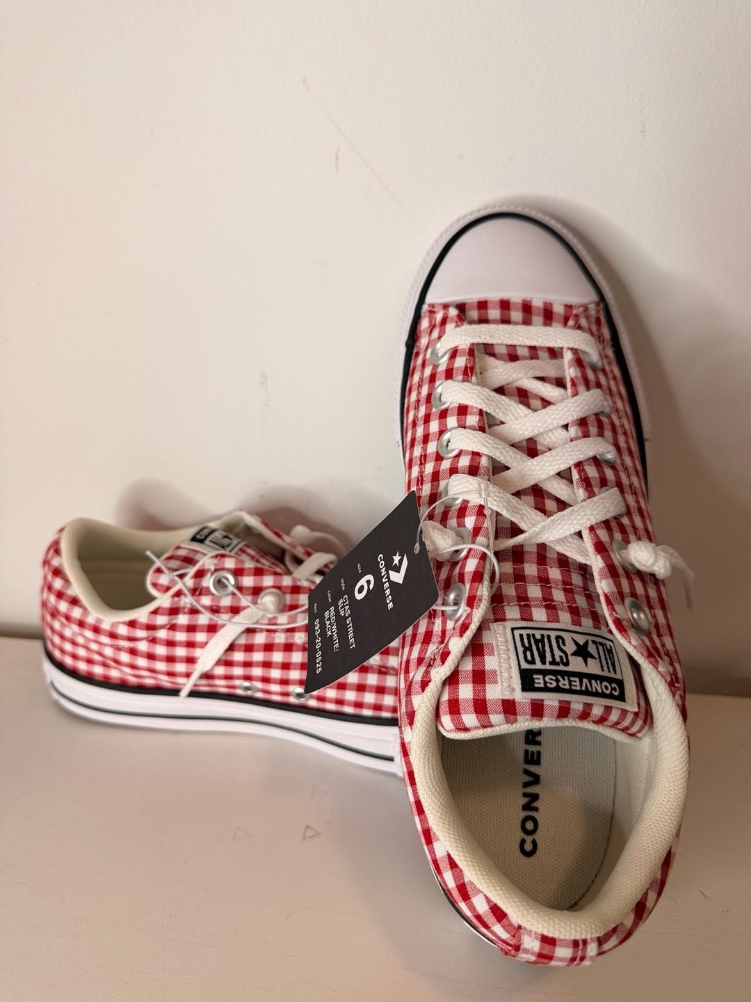 Converse CTAS Street Slip Size 6 Red White Black Gingham Sneakers 7