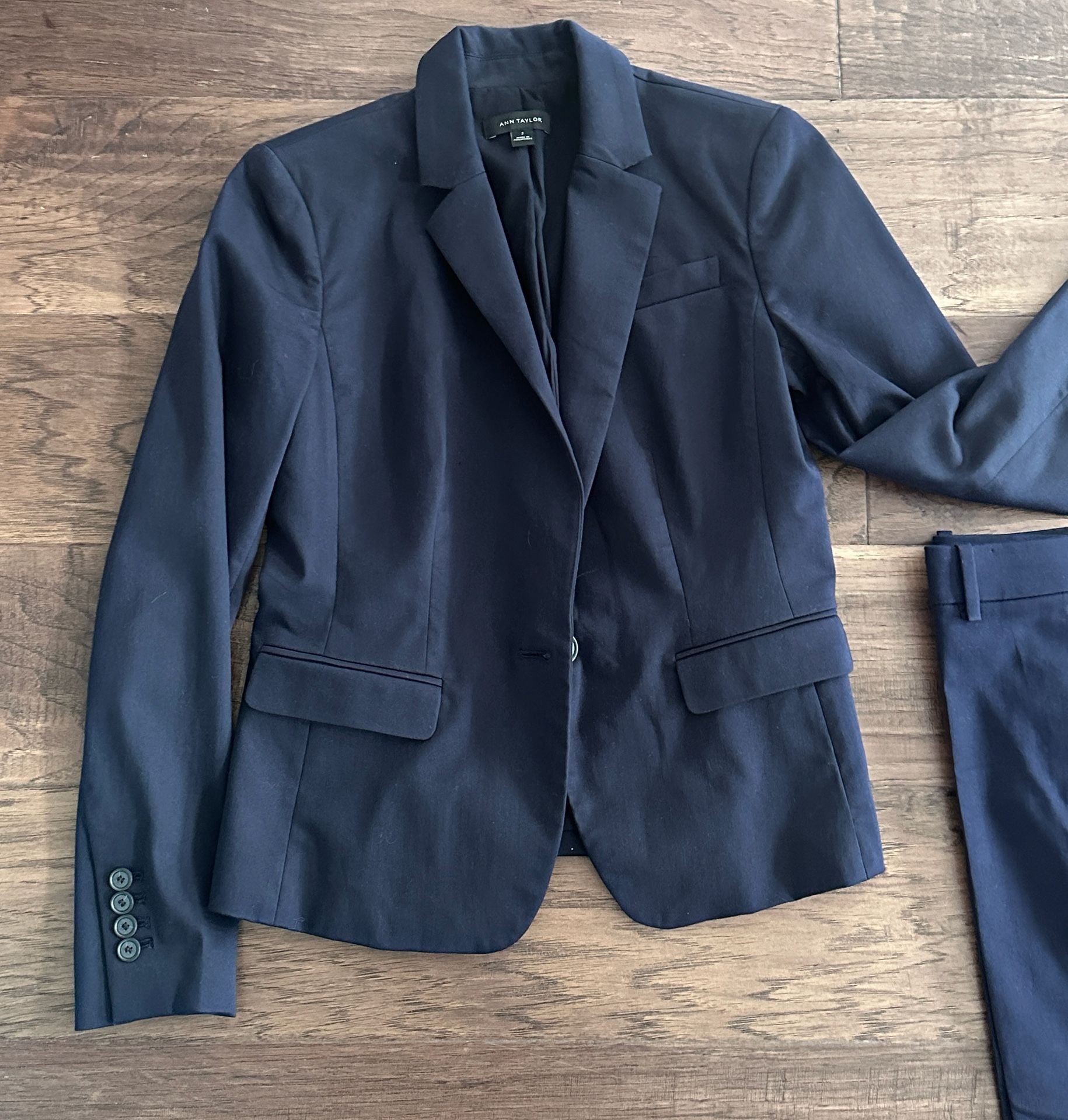 Ann Taylor Bi-Stretch Suit Size 2 Navy Blue Blazer And Pants 3