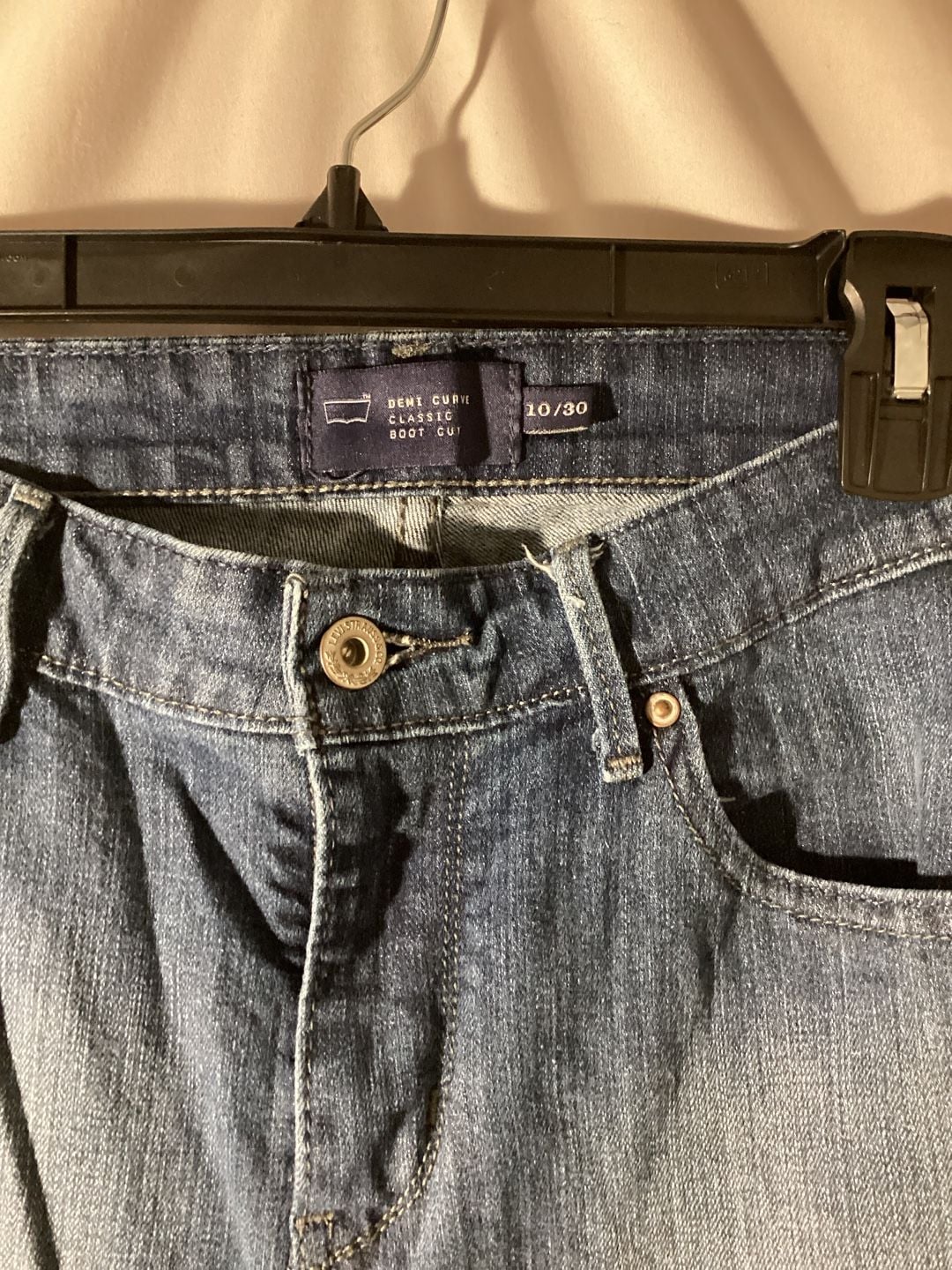 Levi's Demi Curve Classic Boot Cut Size 10/30 Blue Denim Jeans 3