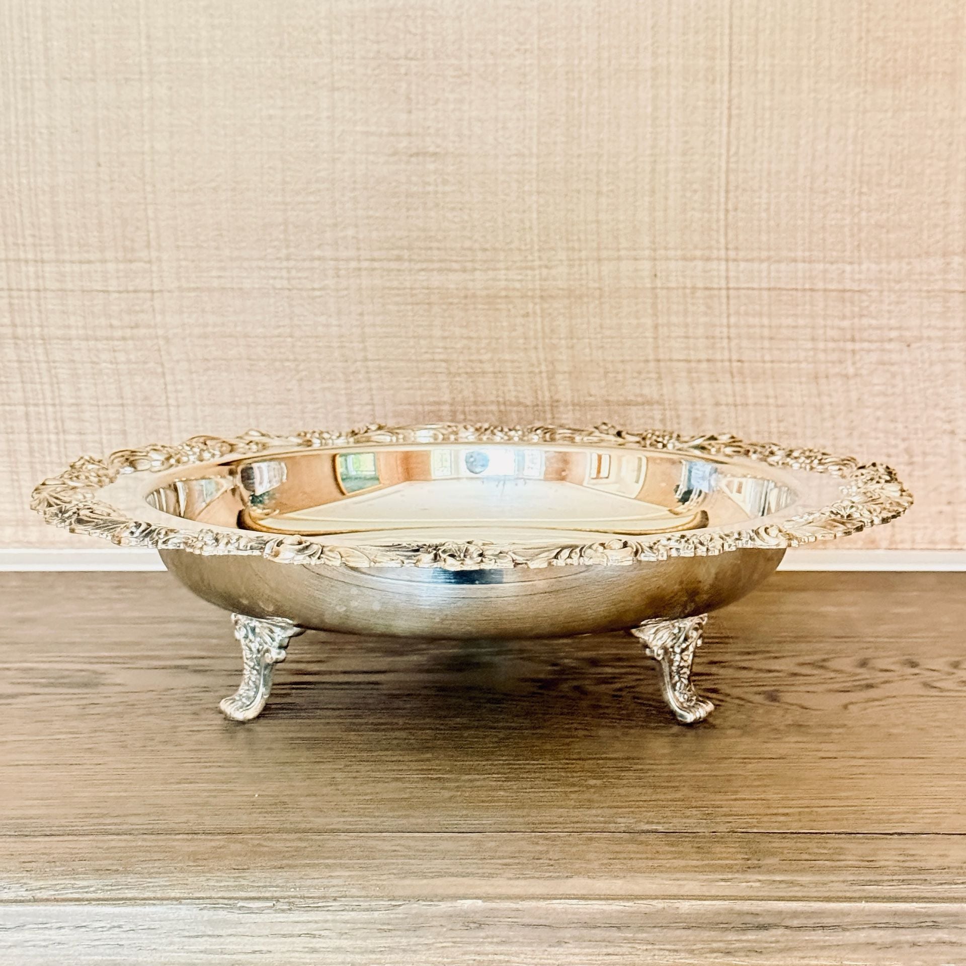 The Sheffield Silver Company Footed Bowl Silver Plated Ornate Floral 1