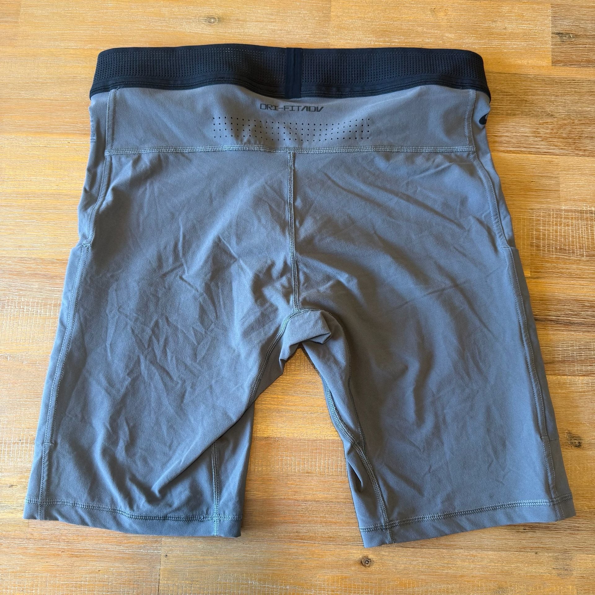 Nike APS Dri-FIT ADV Compression Shorts L Gray Axis Performance Tights Pockets 3
