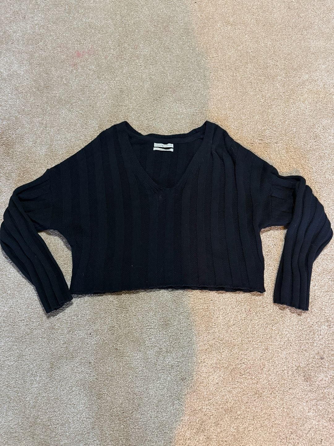 Urban Outfitters V-Neck Ribbed Crop Sweater Size S Black 2