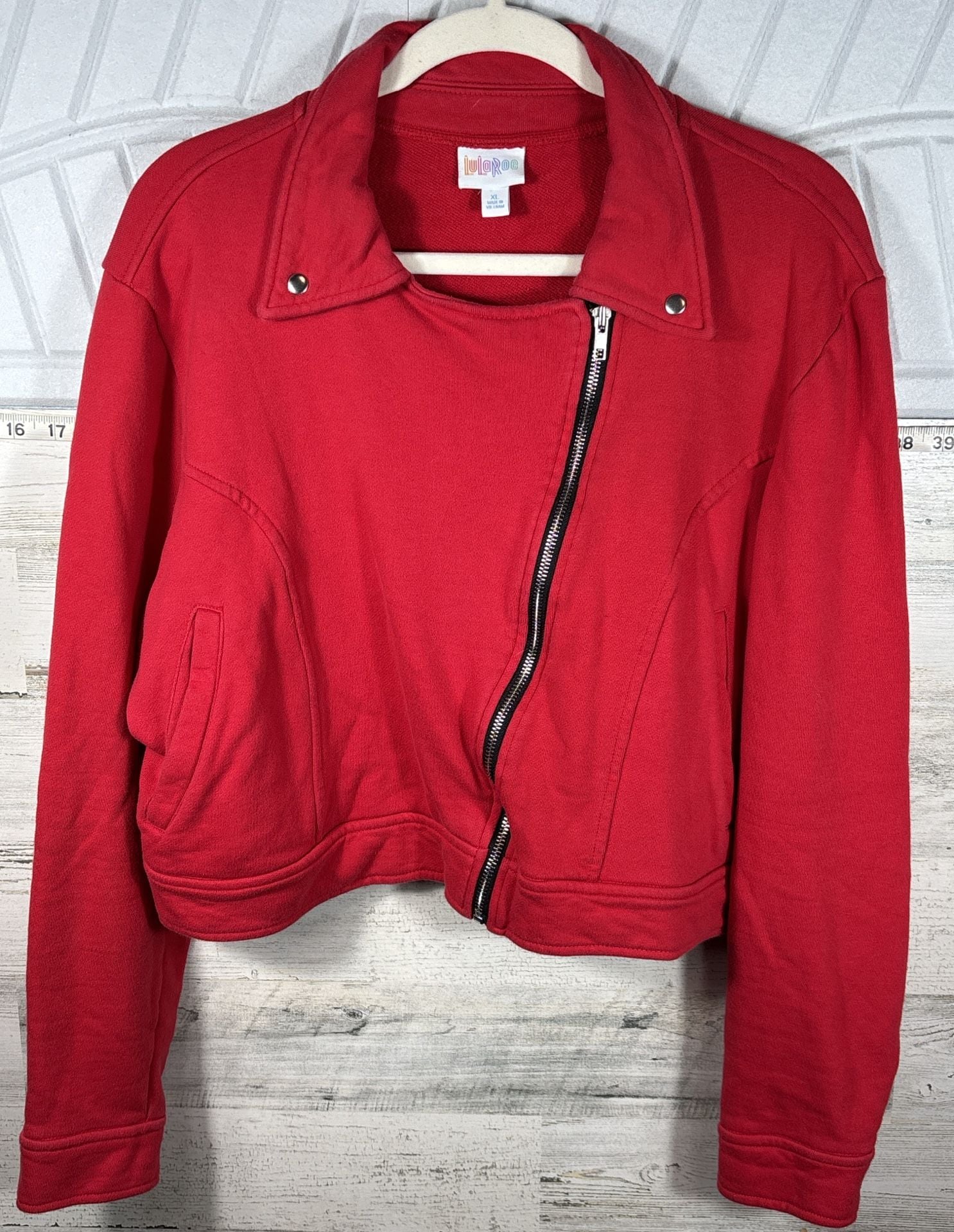 Product thumbnail 3