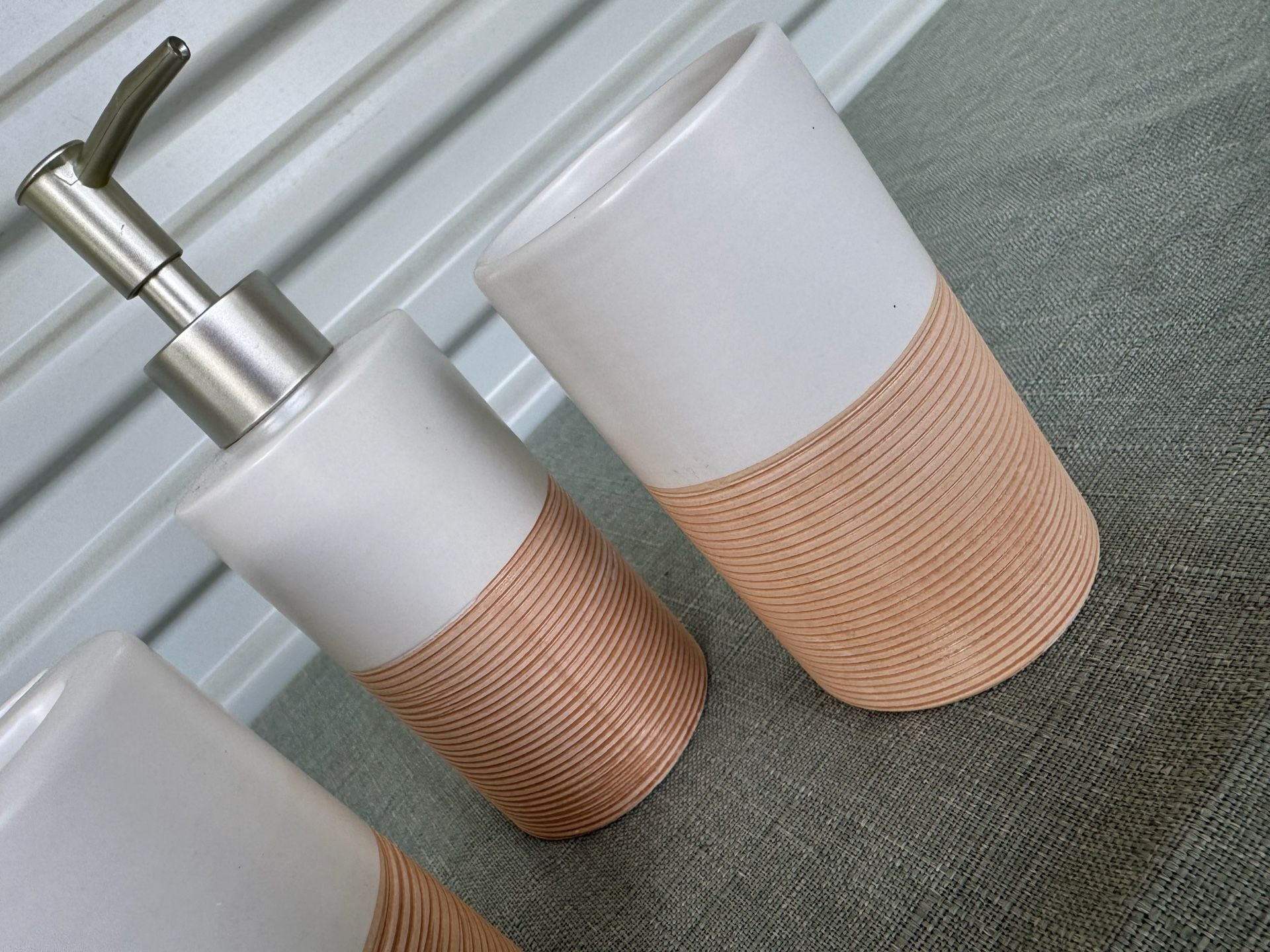 3 pc Bathroom decor set 2