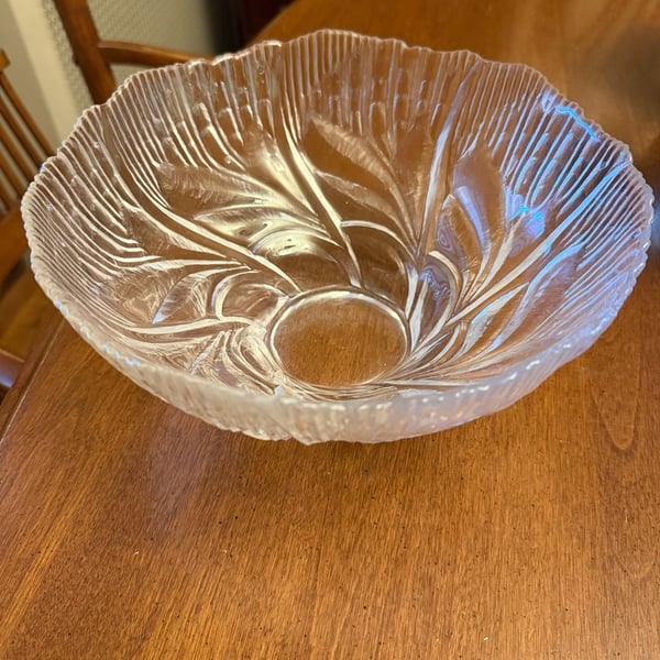 Lausitzer Glas 24% Lead Crystal Serving Bowl Clear Textured Art Glass