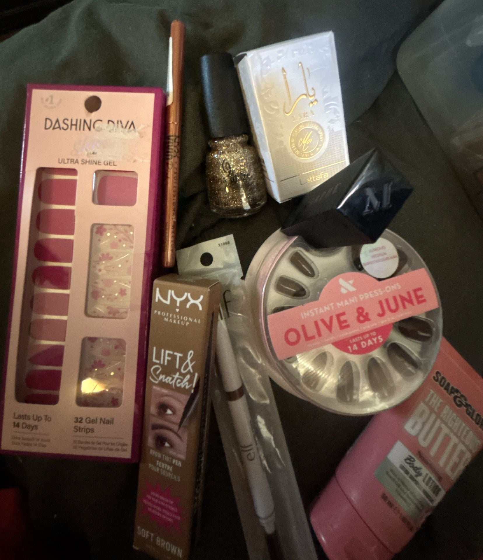 Beauty Bundle Makeup Nails, Polish, Eyeliner, Morphe Lipstick, Fragrance and brows 3