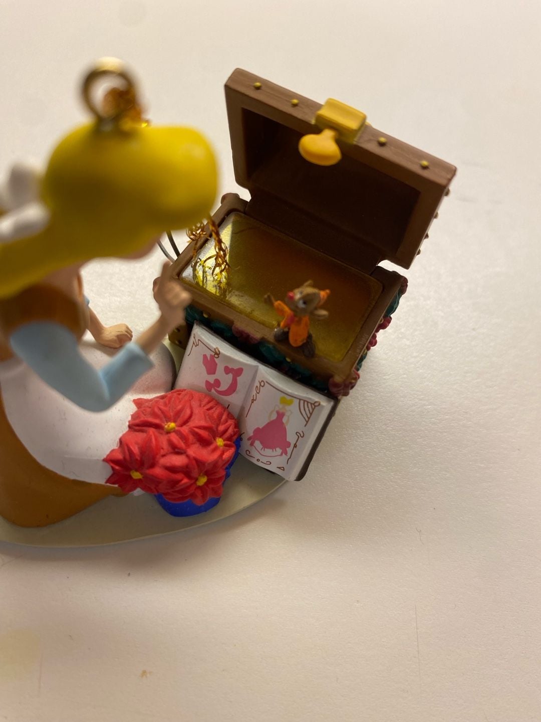 Disney Classics Enesco Cinderella Figurine Ornament in Box 4