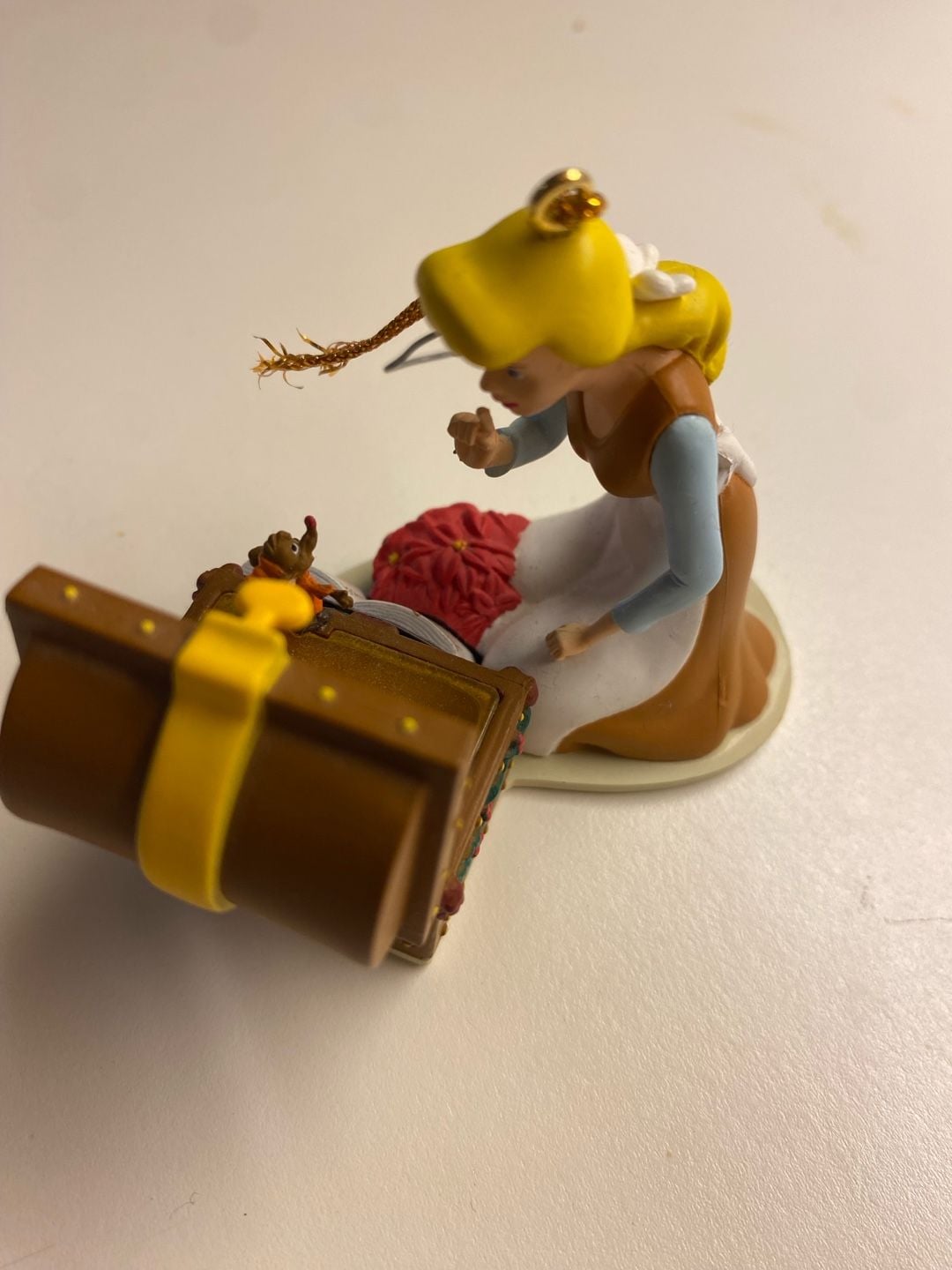 Disney Classics Enesco Cinderella Figurine Ornament in Box 5