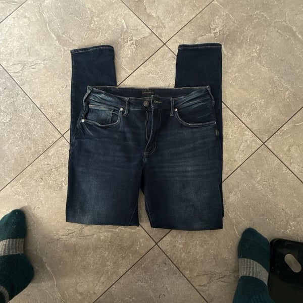 Silver Jeans Co. Infinite Fit Athletic Jeans Size L/L34 Blue