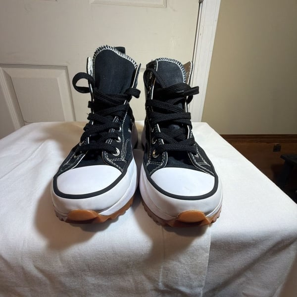 Converse Run Star Hike High Top Size 7 Black White Gum