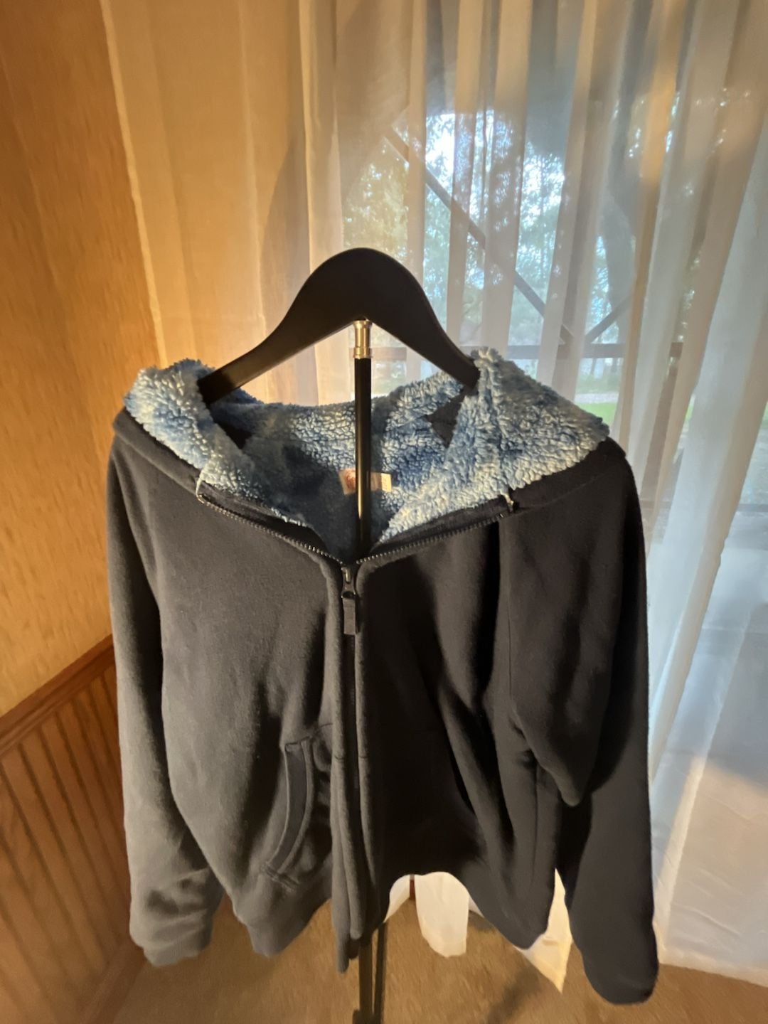 Fuzzly Hooded Sweater Full Zip 7