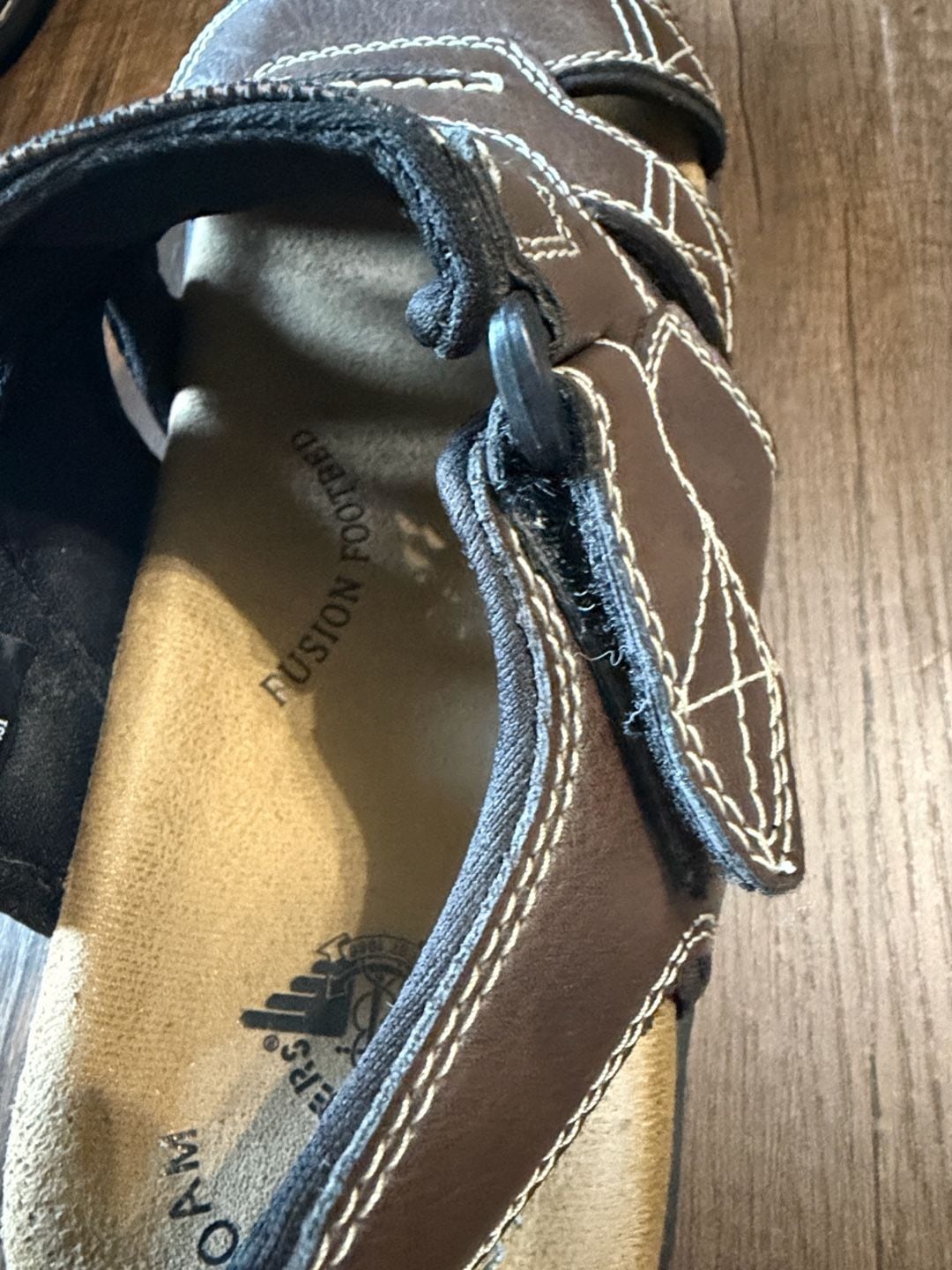 Dockers Searose Fisherman Sandals Size 8M Brown Memory Foam 5