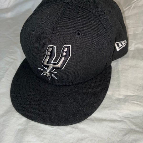 New Era San Antonio Spurs 59FIFTY Fitted Hat Size 6 3/4 Black