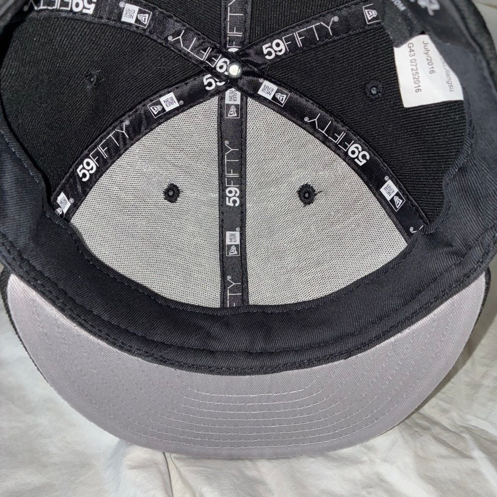 New Era San Antonio Spurs 59FIFTY Fitted Hat Size 6 3/4 Black 8