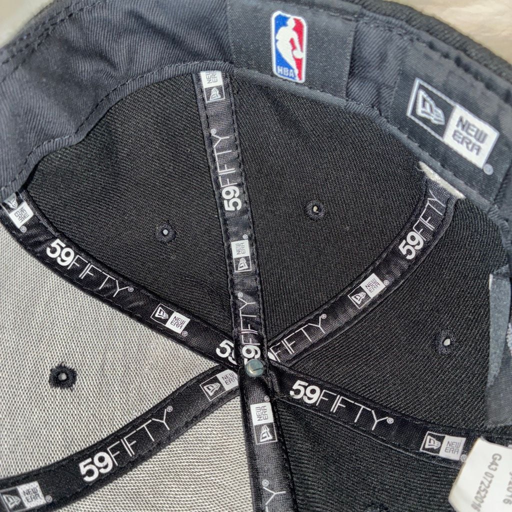 New Era San Antonio Spurs 59FIFTY Fitted Hat Size 6 3/4 Black 9