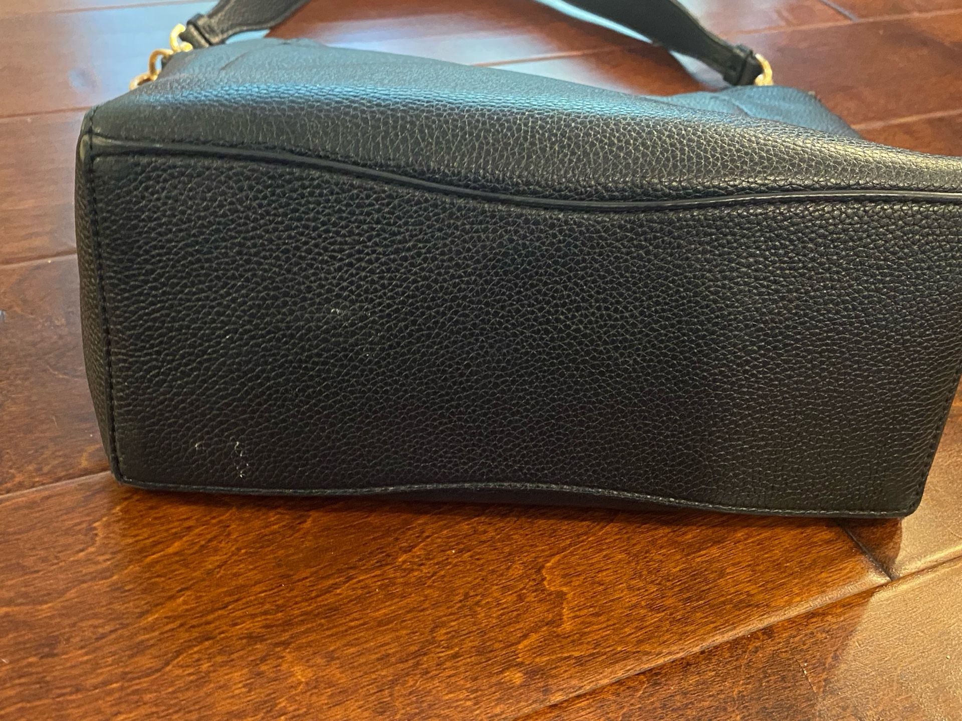 Tory Burch McGraw Black Pebbled Leather Bucket Bag Handbag 4
