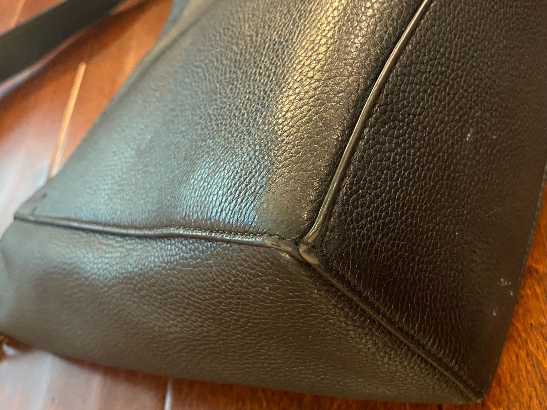 Tory Burch McGraw Black Pebbled Leather Bucket Bag Handbag 5