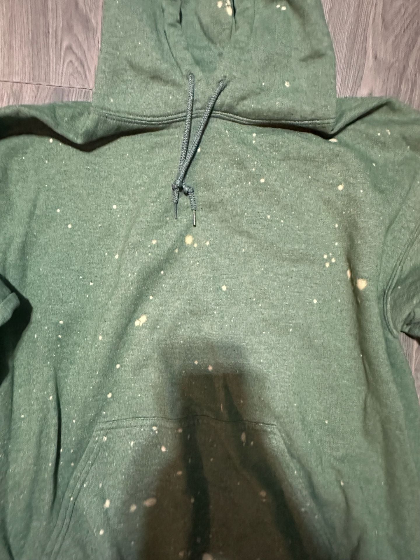 Gildan Heavy Blend Hoodie Size L Green Bleached No City Lights Campfire 4