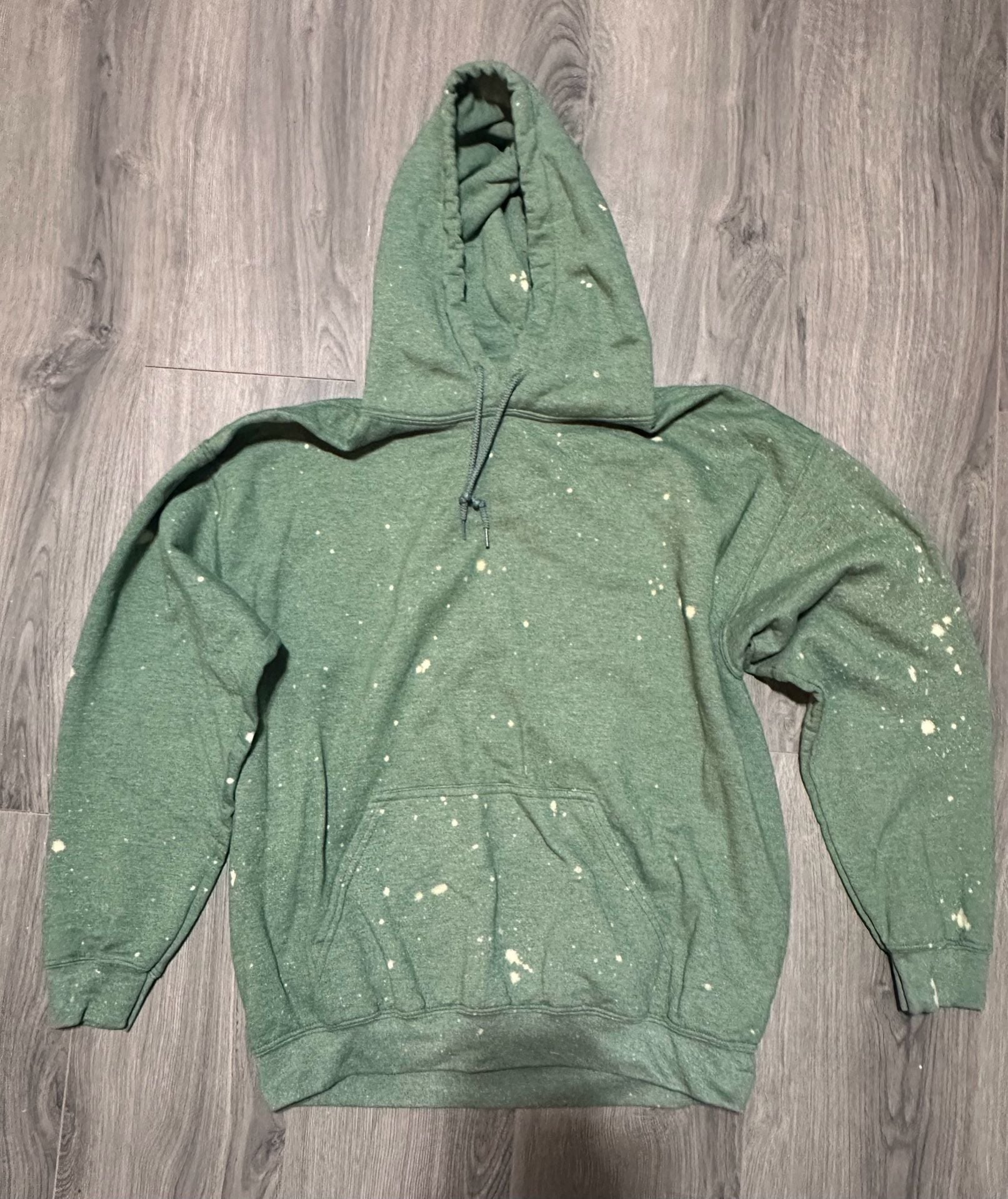 Gildan Heavy Blend Hoodie Size L Green Bleached No City Lights Campfire 5