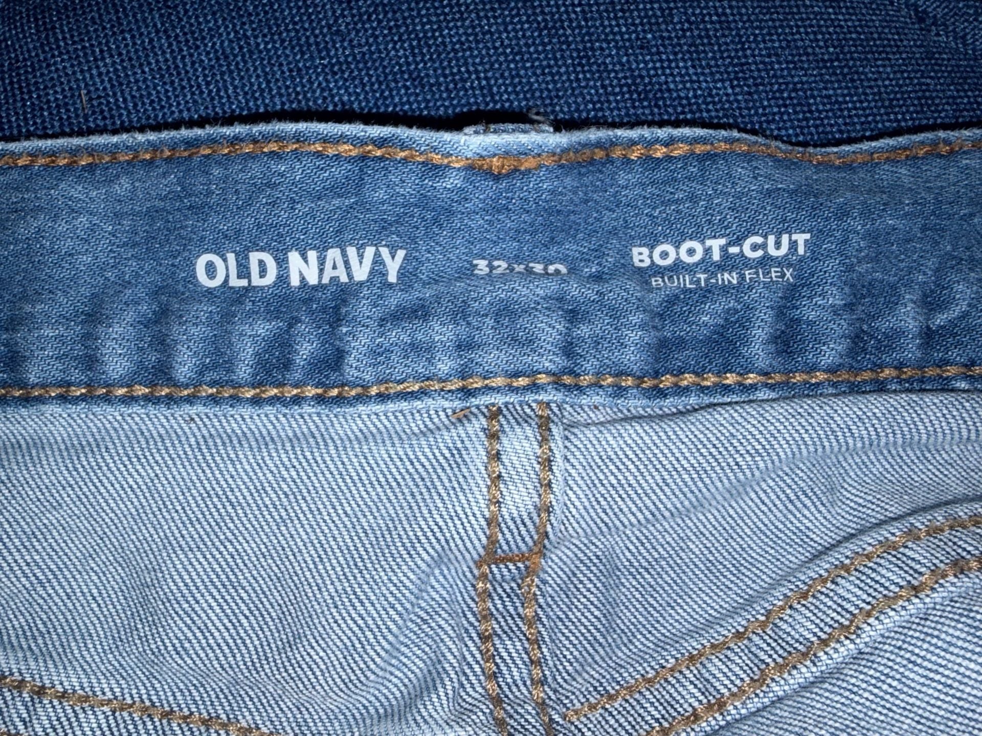 Old Navy Boot-Cut Built-In Flex Jeans Size 32x30 Light Blue Denim 5