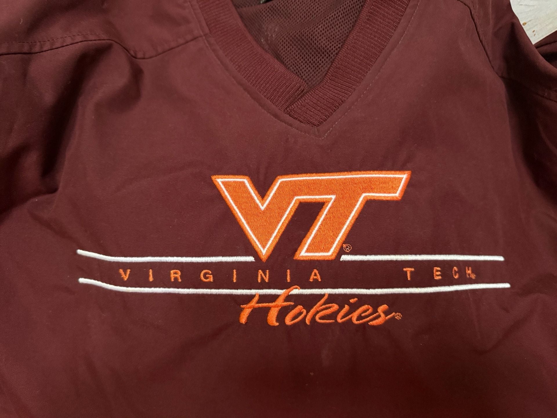 Gear For Sports Virginia Tech Hokies Windbreaker XL Maroon V-Neck Jacket 5
