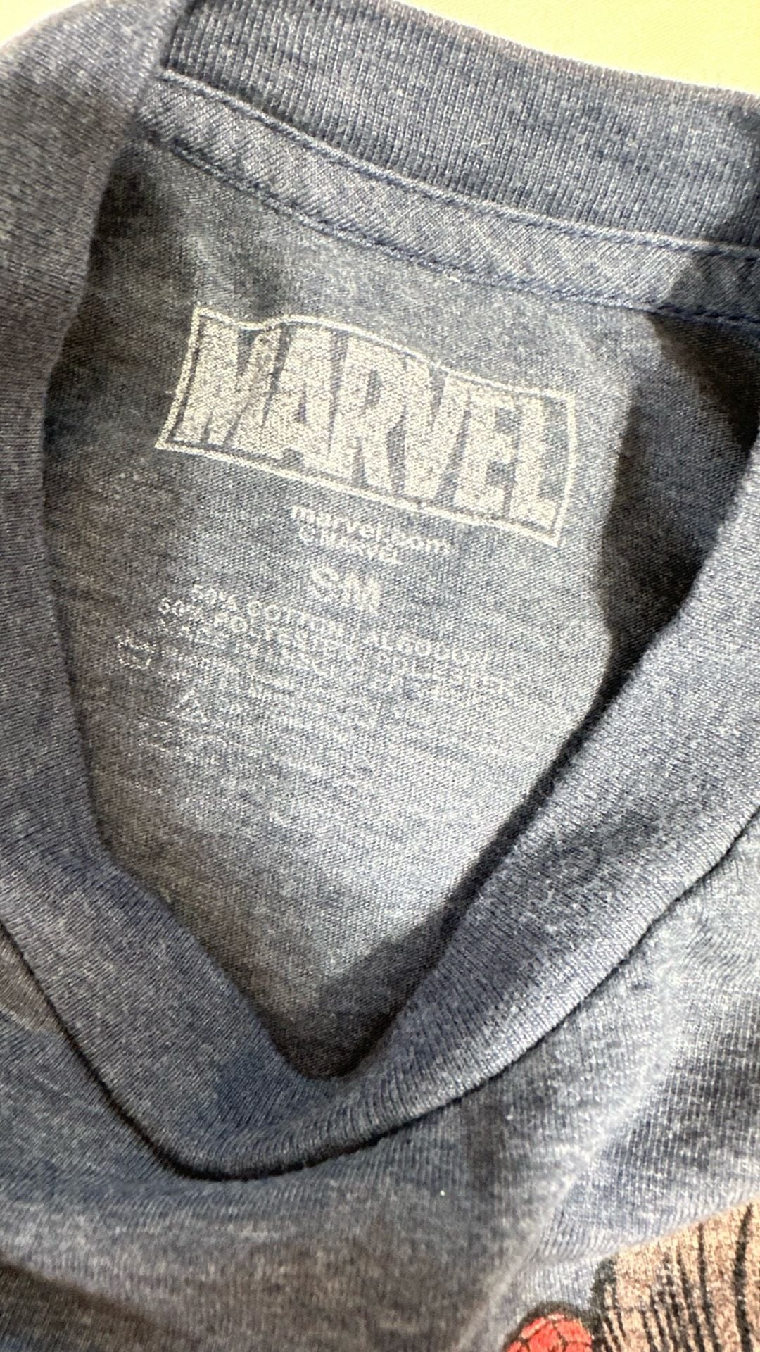 Marvel Comics Graphic T-Shirt Size SM Gray Vintage Heroes 3