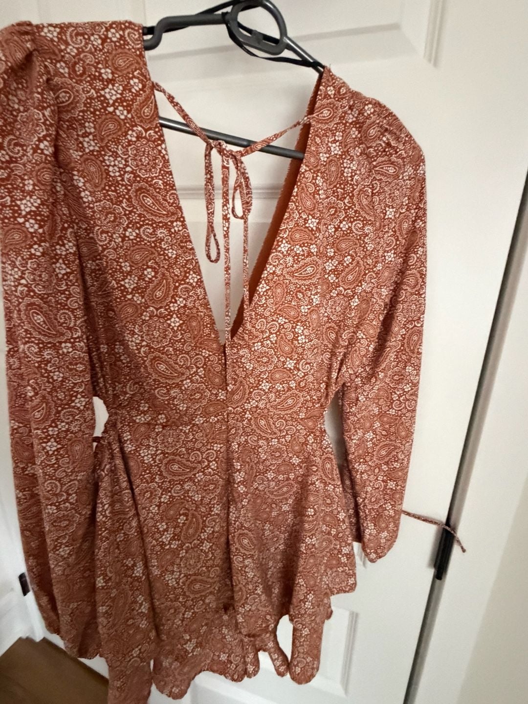 Forever 21 Paisley Romper Rust Long Sleeve V-Neck Open Back 3