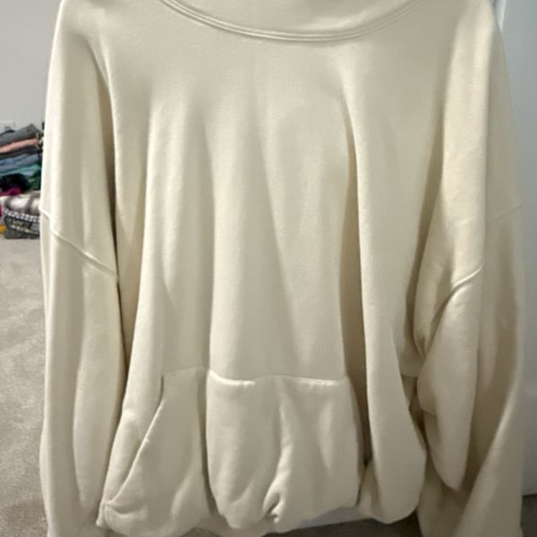 Idlt Hoodie Size L Cream Oversized Pullover Sweatshirt