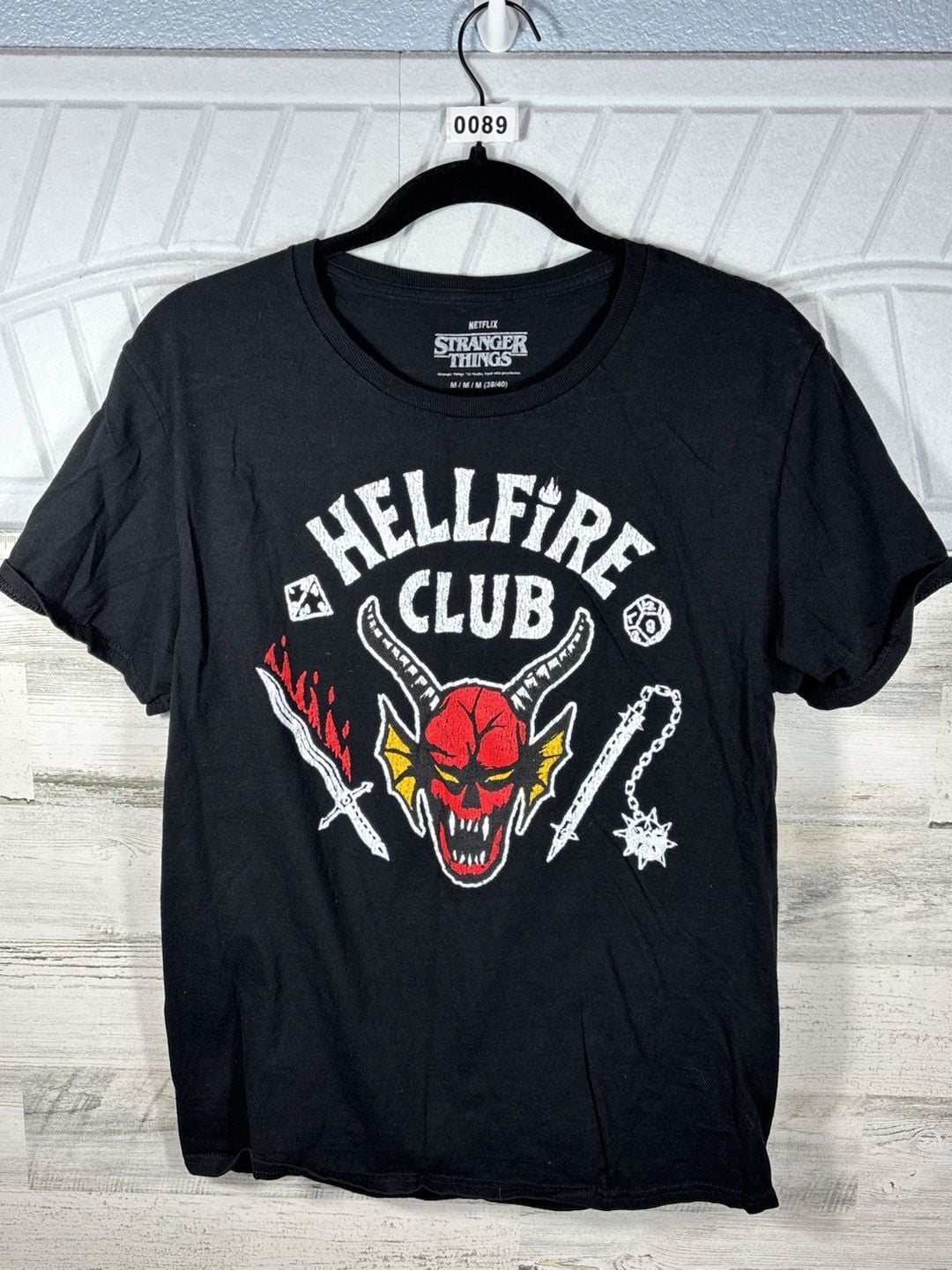 Stranger Things Hellfire Club Graphic T-Shirt Size M Black 3