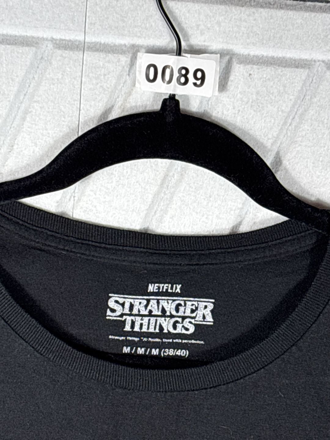 Stranger Things Hellfire Club Graphic T-Shirt Size M Black 4