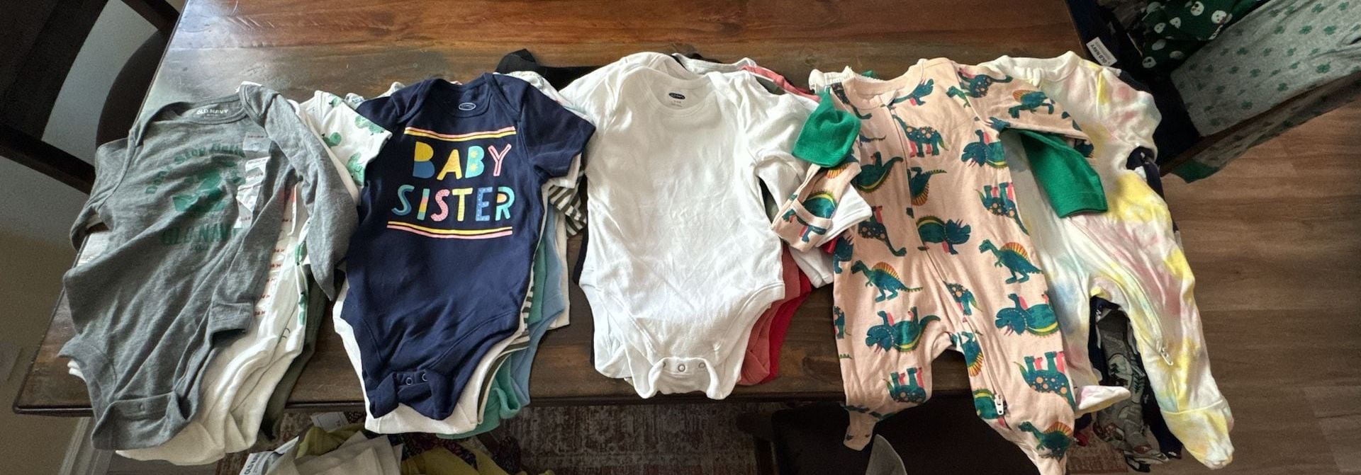 Old Navy Baby Holiday Bodysuit Lot Size 42-pieces 1