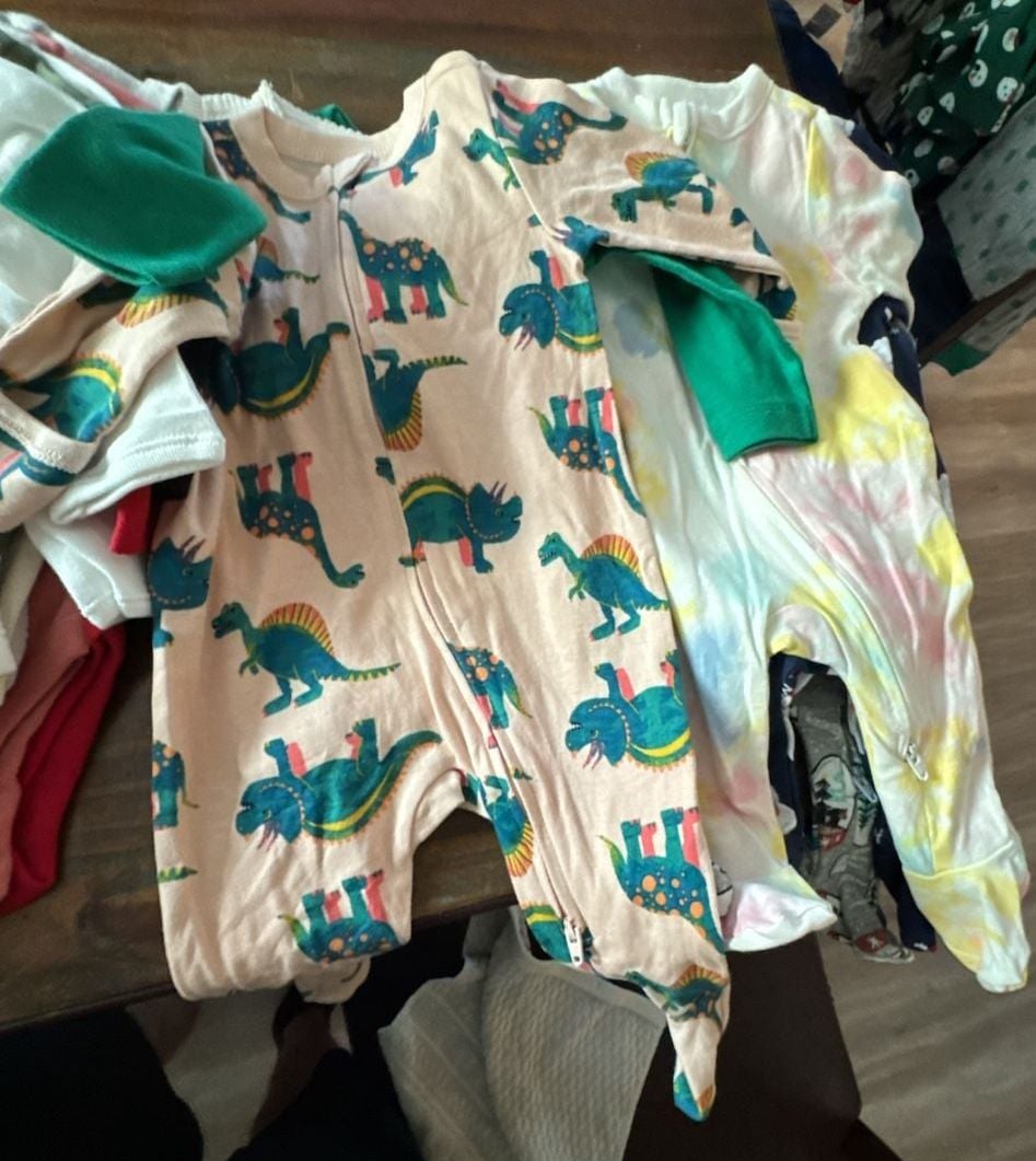 Old Navy Baby Holiday Bodysuit Lot Size 42-pieces 5