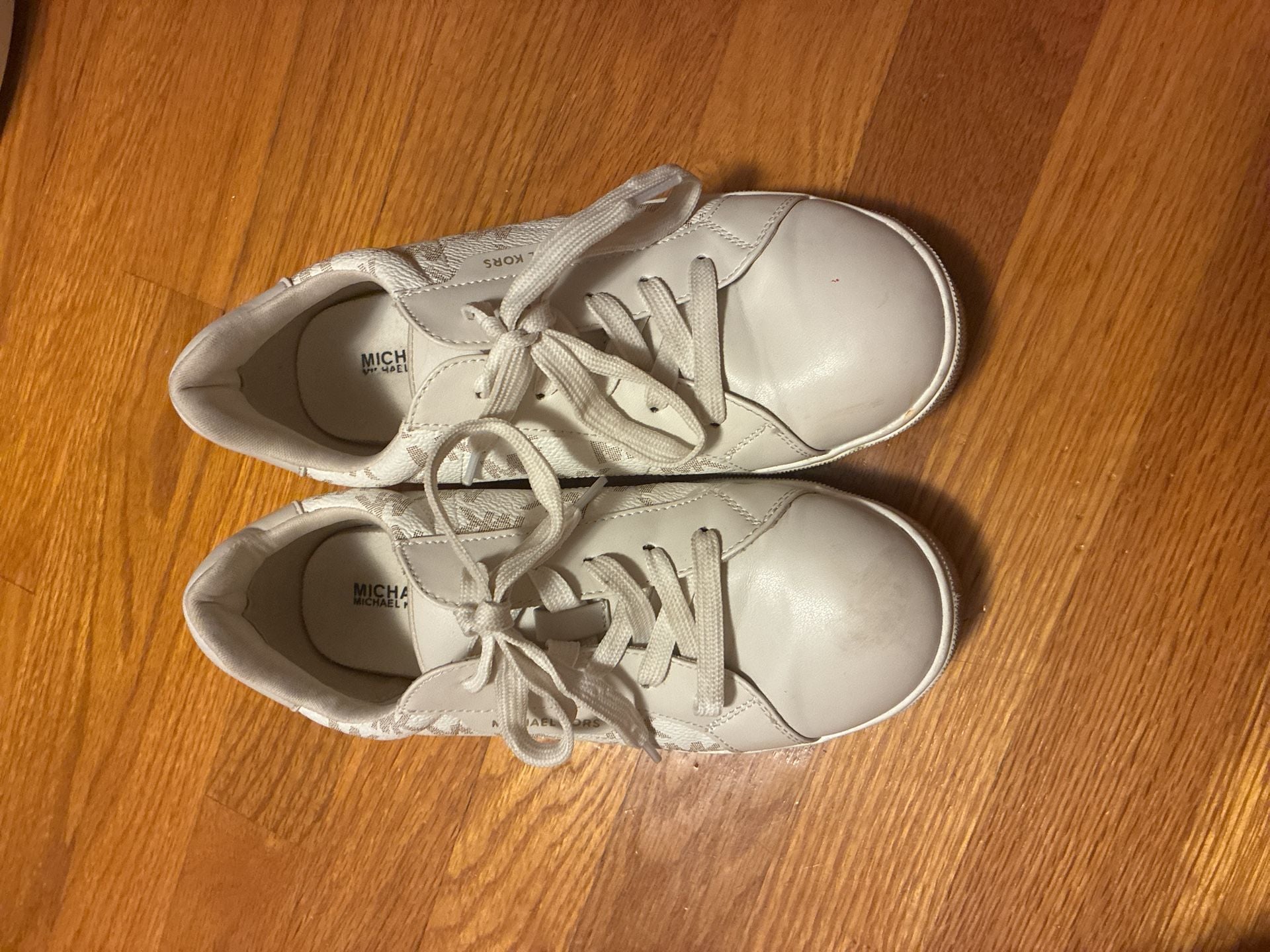 Michael Kors Kenyon Deboss Size 5 Sneakers White Monogram 3