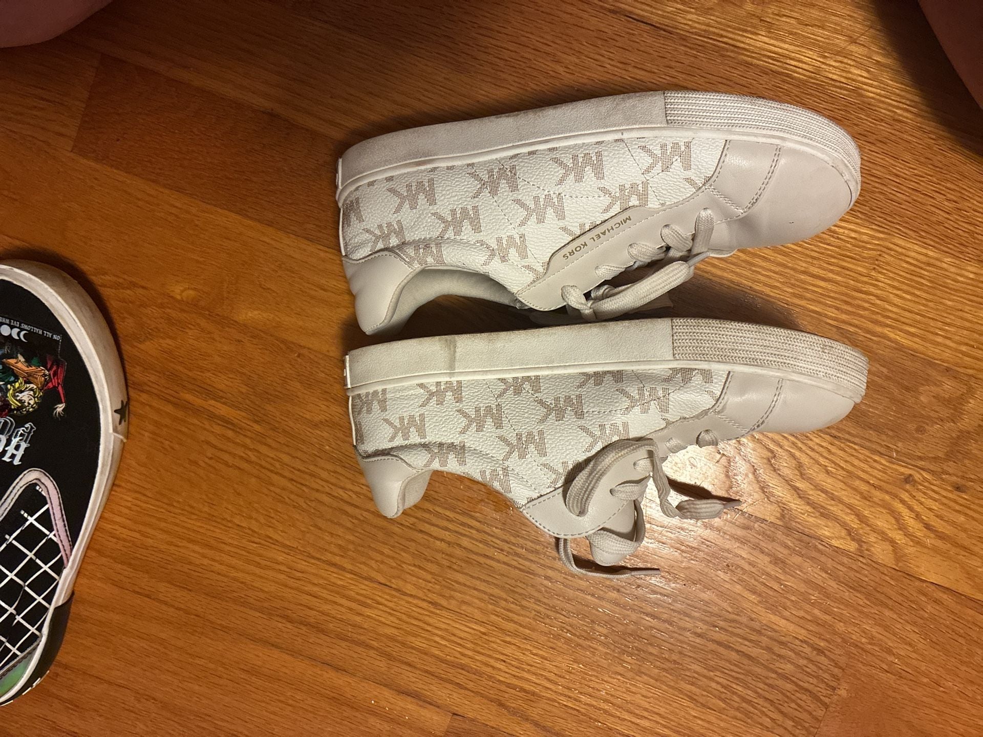 Michael Kors Kenyon Deboss Size 5 Sneakers White Monogram 7