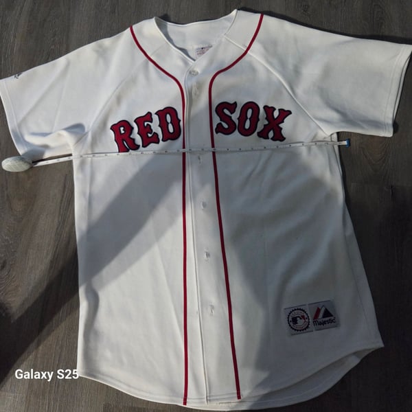 Majestic Boston Red Sox Varitek 33 Baseball Jersey White