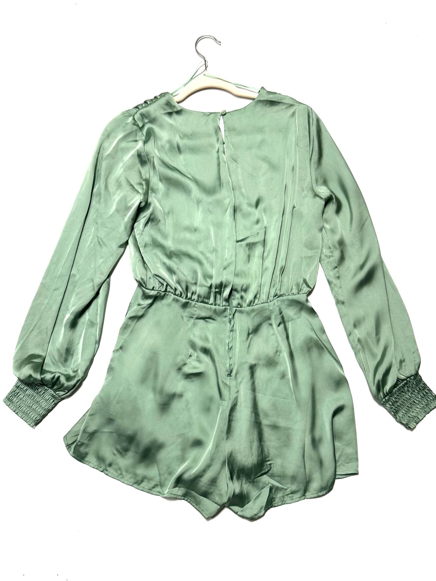 Mi Ami Women's M Sage Green Satin Romper Cottage-Glam Quiet Luxury Coquette Soft Girl Date Night Long Sleeve Surplice V-Neck Keyhole Back Smocked Cuffs Pockets 3