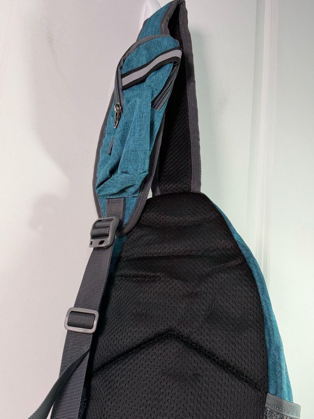 WATERFLY Crossbody Sling Backpack Teal Hiking Daypack 9